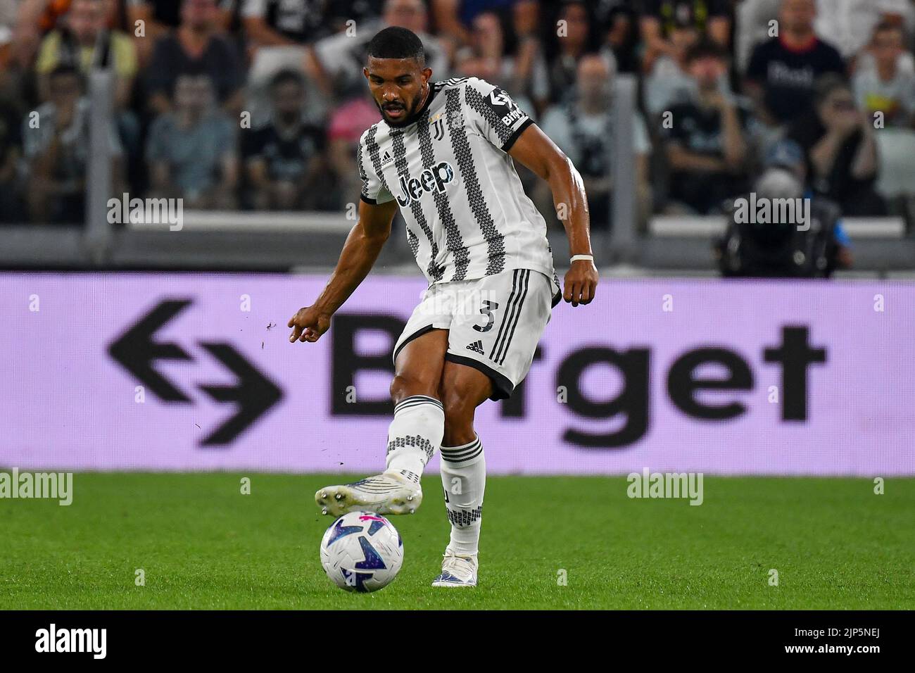 Gleison Bremer of Juventus FC (c) celebrates with teammates after scoring  the goal of 2-0 during the Serie A football match between Juventus FC and  US Stock Photo - Alamy