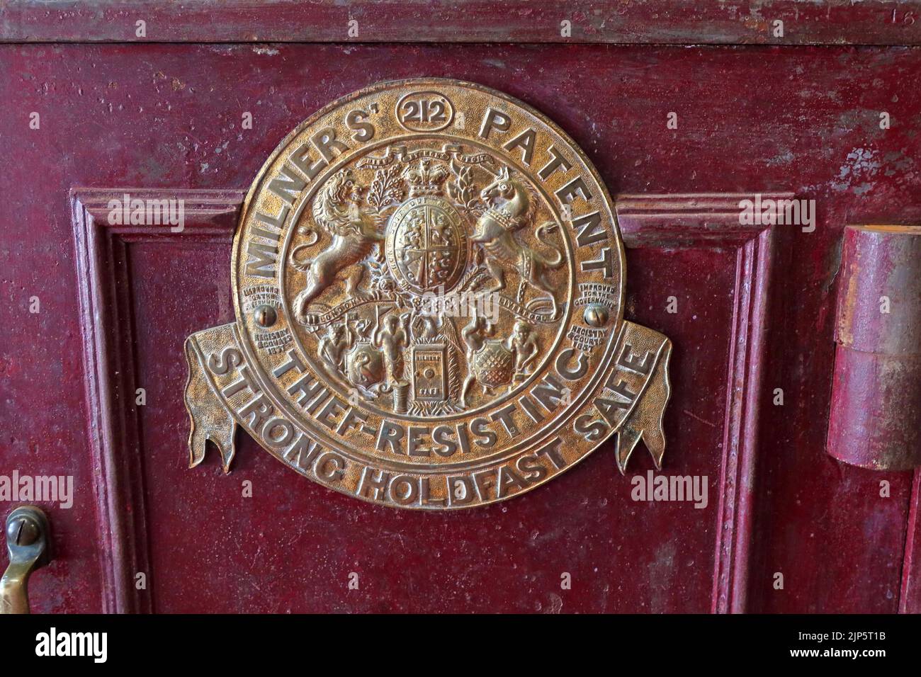 Milners Patent, Thief Resisting, Strong Holdfast safe door, gold royal appointment seal Stock Photo