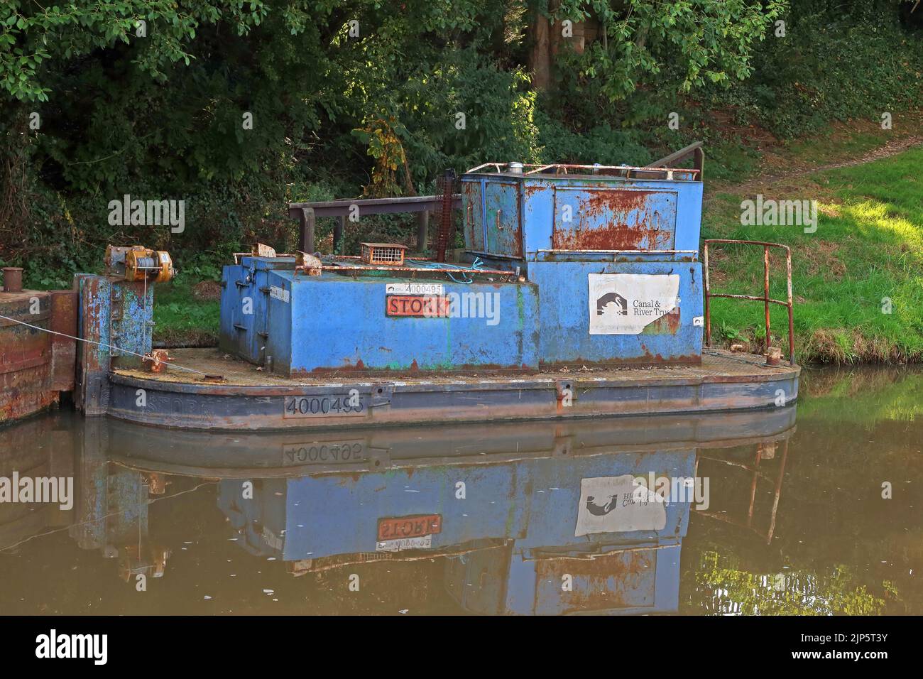 Stork 4000495 Maintenance boat, Shropshire Union canal, Audlem, Cheshire, England, UK, CW3 0AB Stock Photo