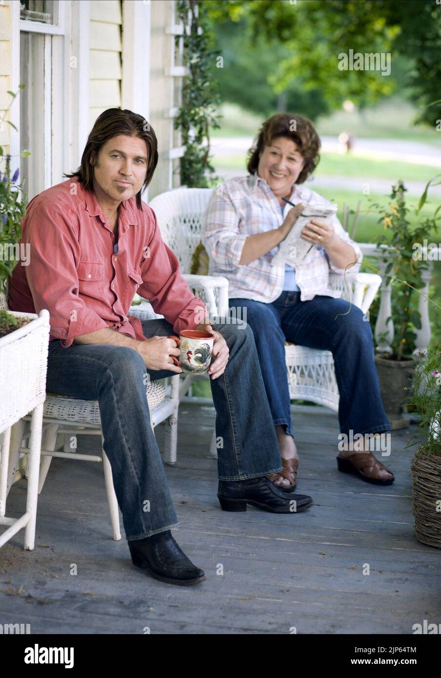 BILLY RAY CYRUS, MARGO MARTINDALE, HANNAH MONTANA: THE MOVIE, 2009 Stock Photo