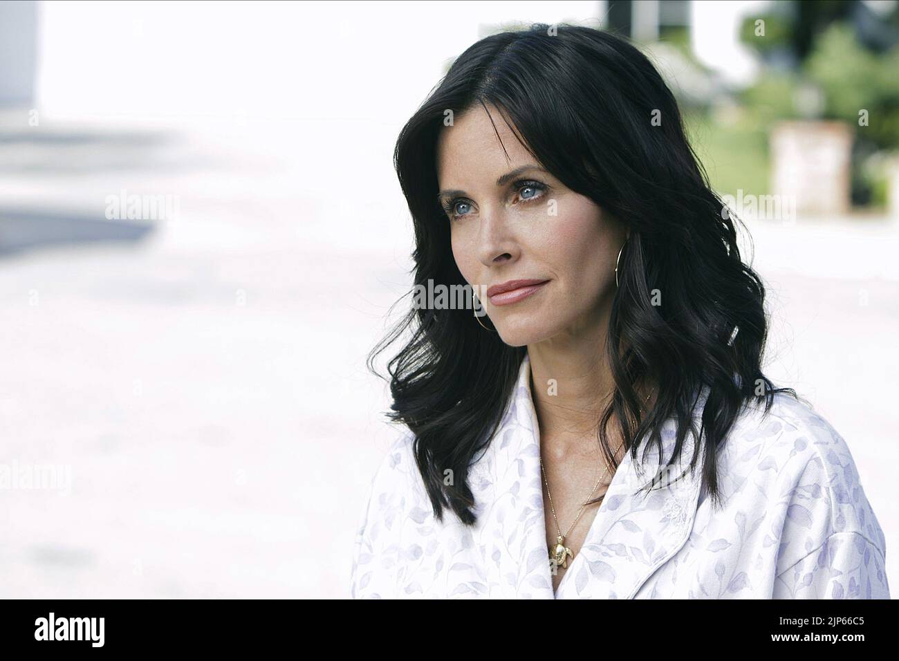 COURTENEY COX, COUGAR TOWN, 2009 Stock Photo - Alamy
