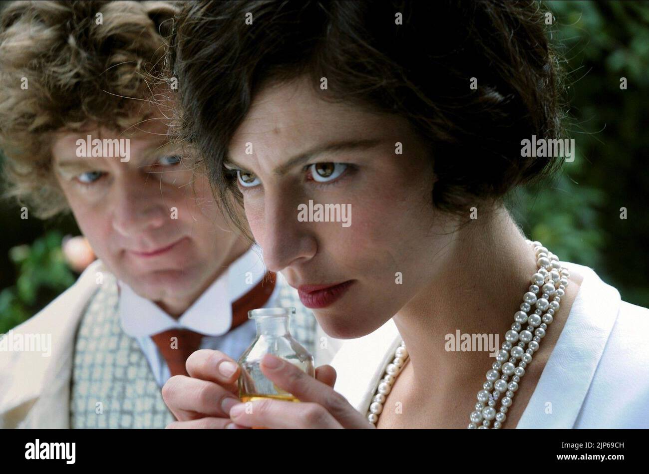 Coco chanel portrait hi-res stock photography and images - Alamy