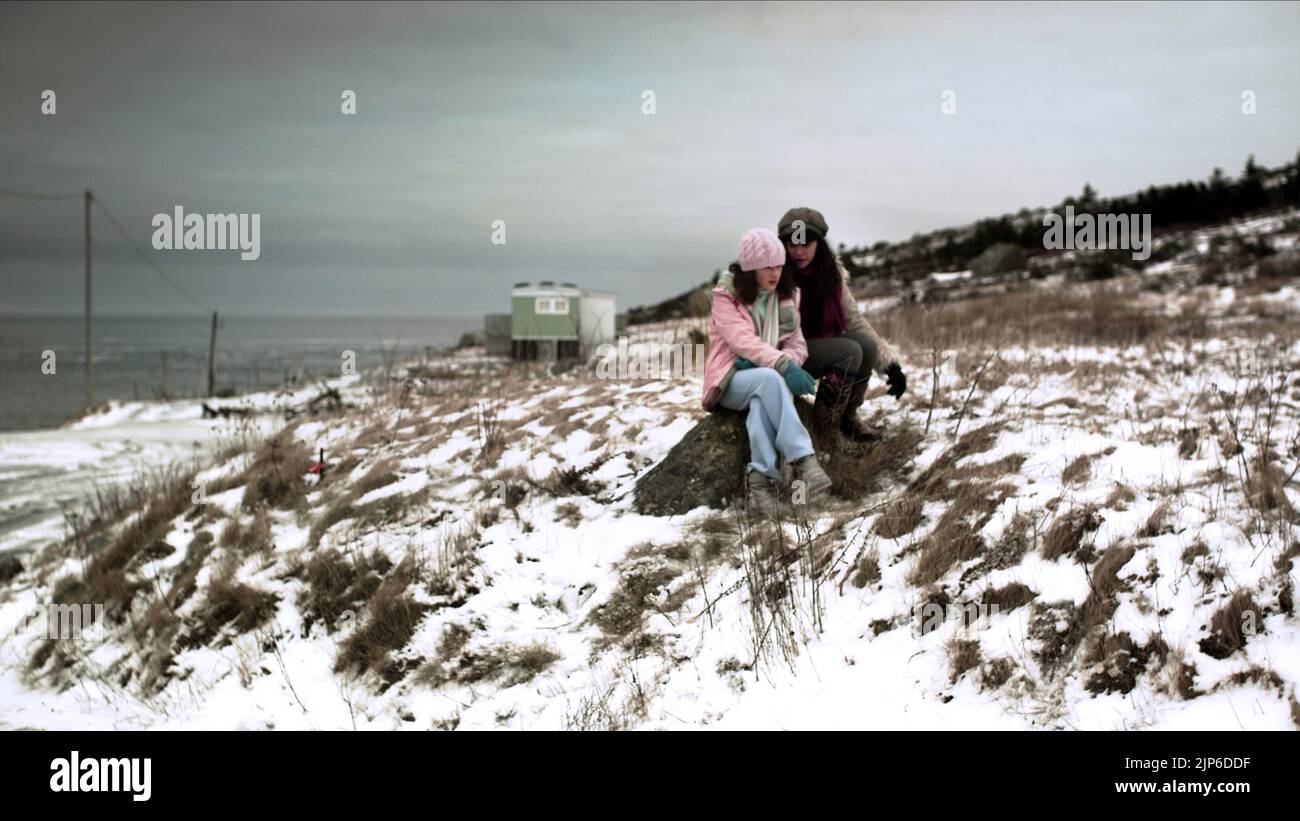 KENNEDY,MASLANY, GROWN UP MOVIE STAR, 2009 Stock Photo Alamy