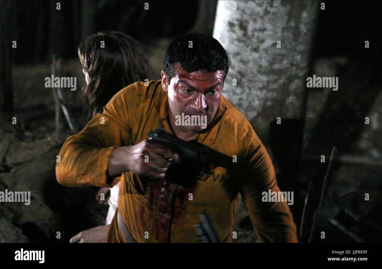 Tamer hassan wrong turn 3 left for dead 2009 stock photo alamy
