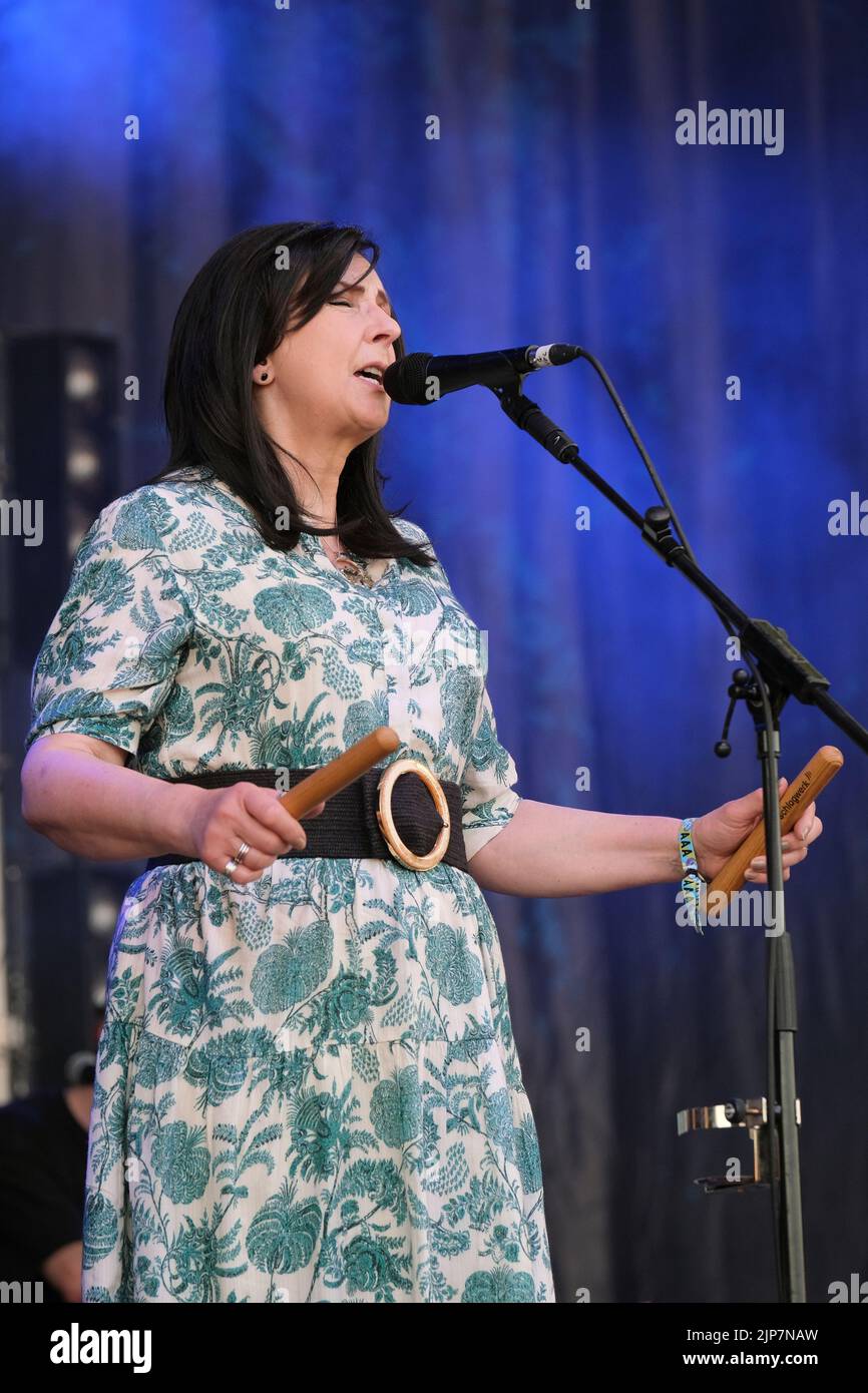 Moya Brennan of Clannad performing at Fairport's Cropredy Convention