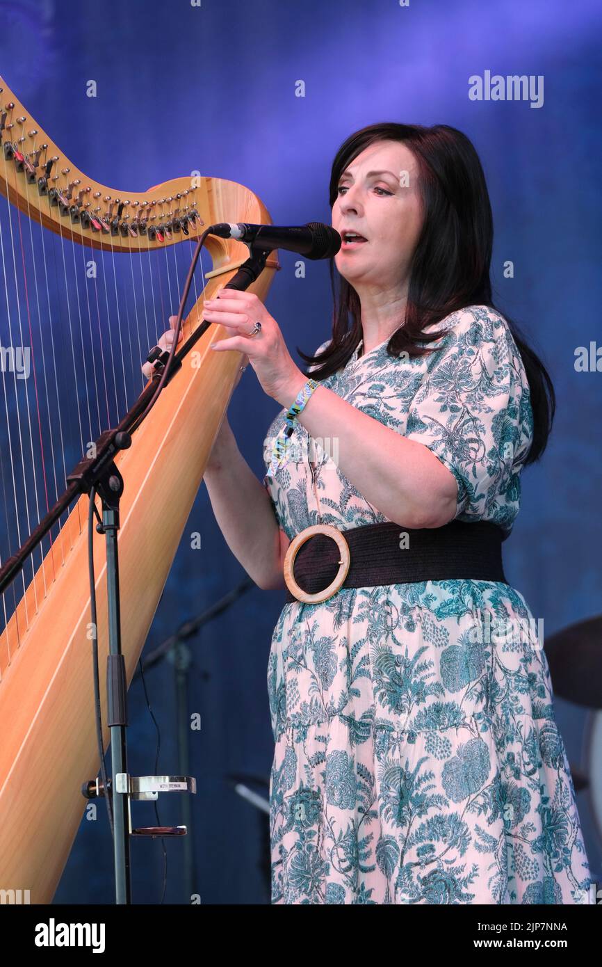 Moya Brennan of Clannad performing at Fairport's Cropredy Convention