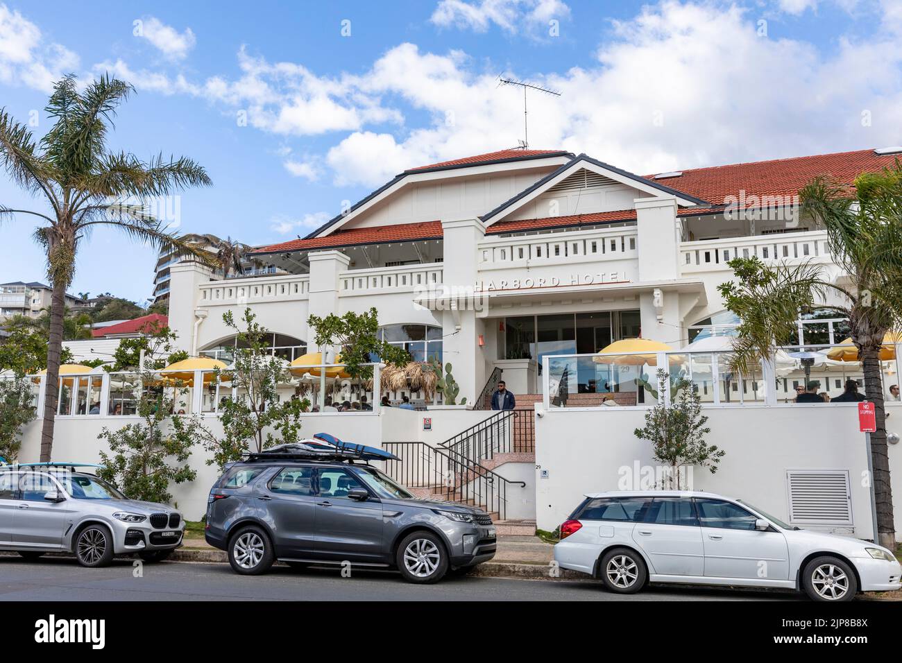 Harbord Hotel, bar and restaurant with live music,Moore street in