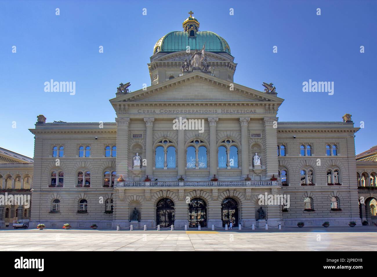 The Federal Palace is a building in Bern housing the Swiss Federal Assembly Stock Photo