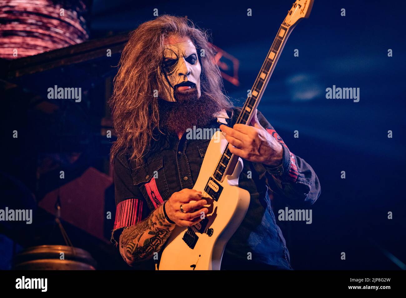 Malmoe, Sweden. 15th Aug, 2022. The American heavy metal band Slipknot performs a live concert at Malmö Arena in Malmoe. Here guitarist Jim Root is seen live on stage. (Photo Credit: Gonzales Photo/Alamy Live News Stock Photo