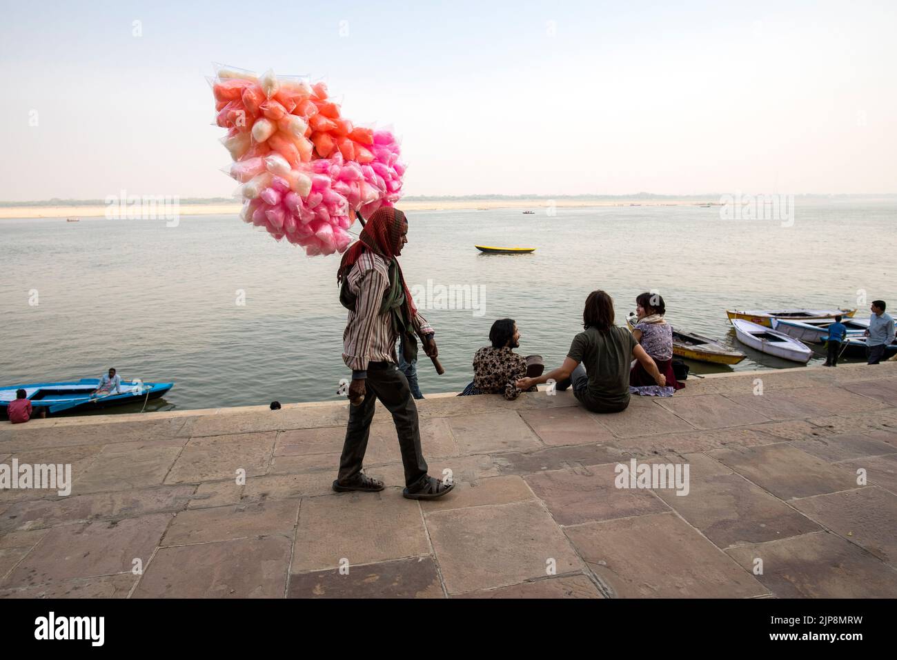 Cotton candy hawker hi-res stock photography and images - Alamy