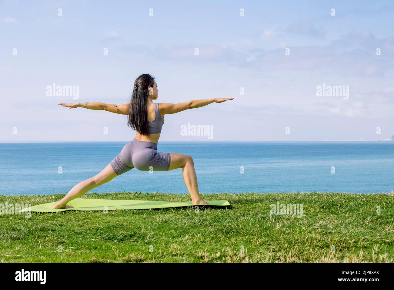 workout, virabhadrasana, outdoor yoga, workouts Stock Photo
