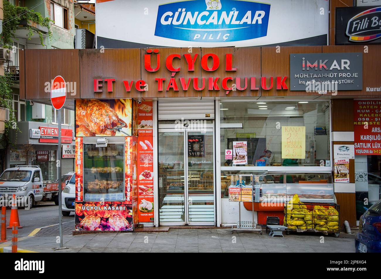 Turkish Shop Design Traditional small commercial building hi-res stock photography and ...