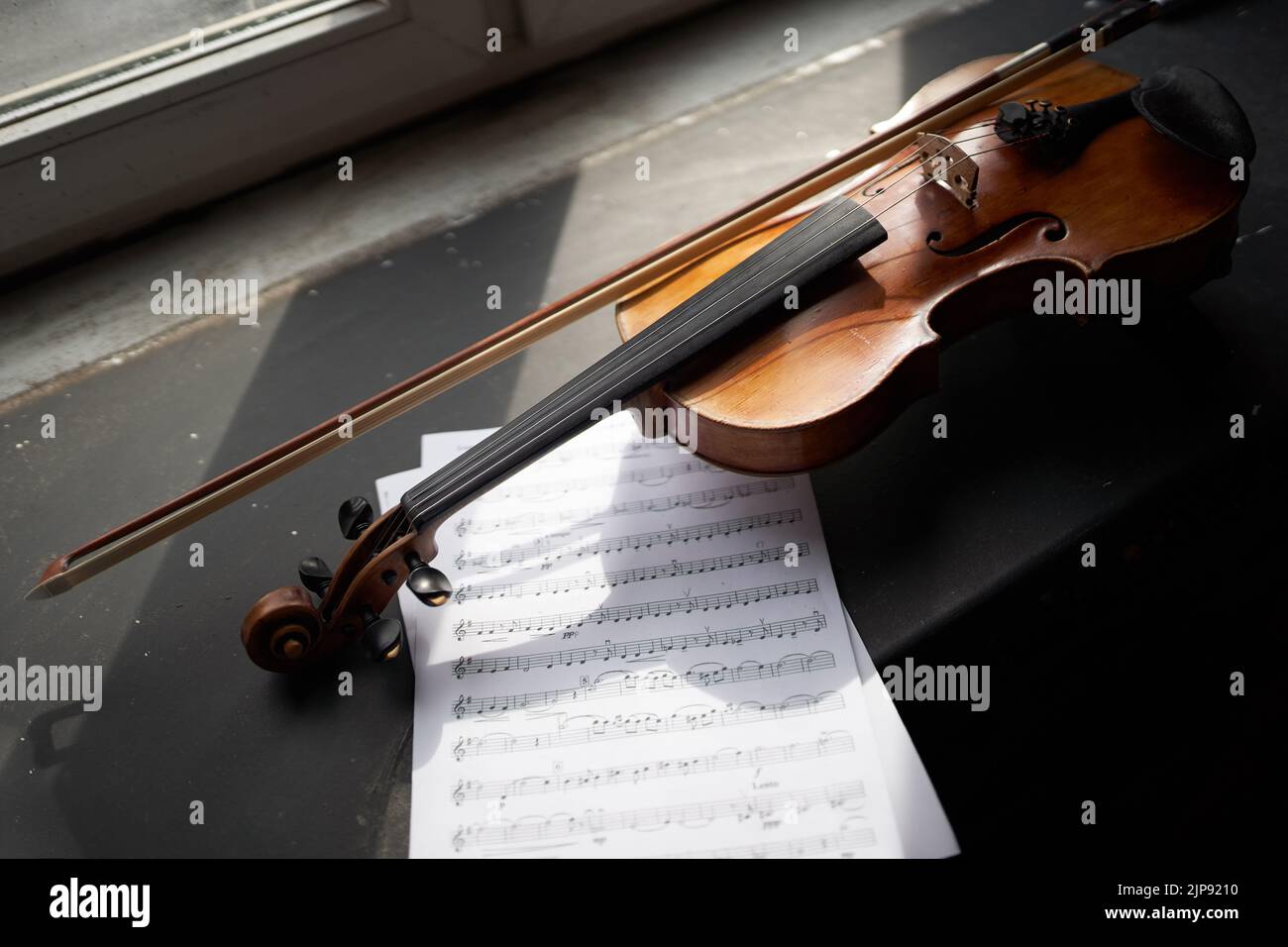 violin, violin family, violins, violin families Stock Photo