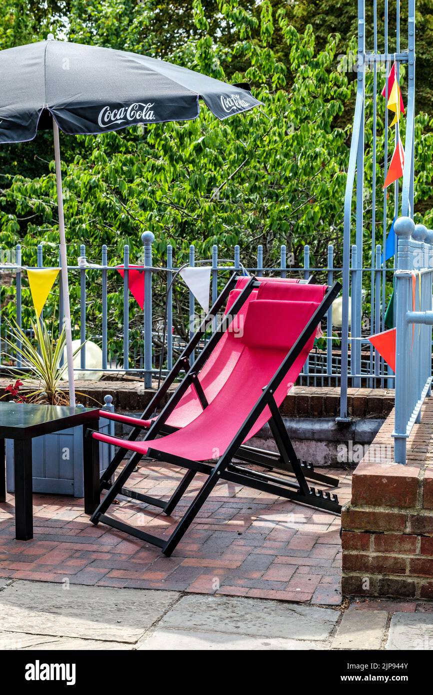 Chair king hot sale umbrellas