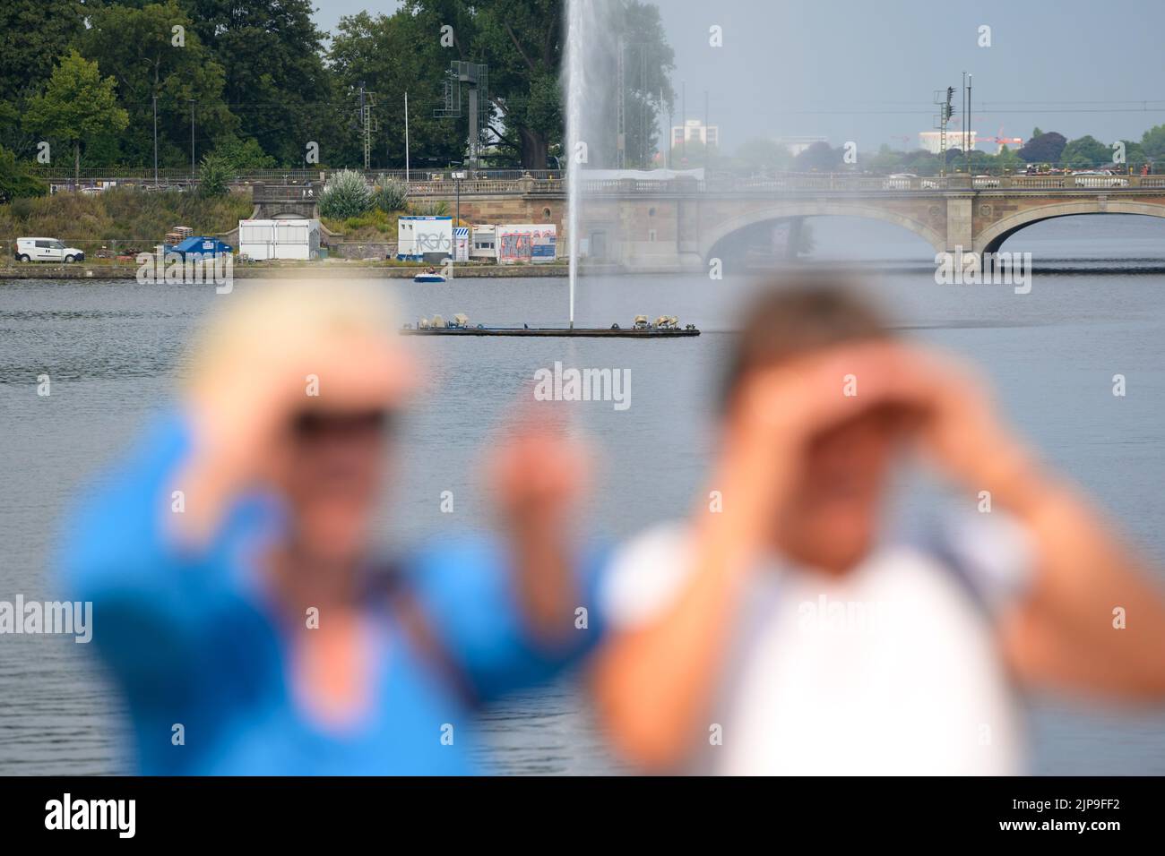 Hamburg, Germany. 16th Aug, 2022. The Alster fountain on the Binnenalster is still bubbling. It is to be switched off in September as part of the energy-saving measures presented by the Senate. Credit: Jonas Walzberg/dpa/Alamy Live News Stock Photo