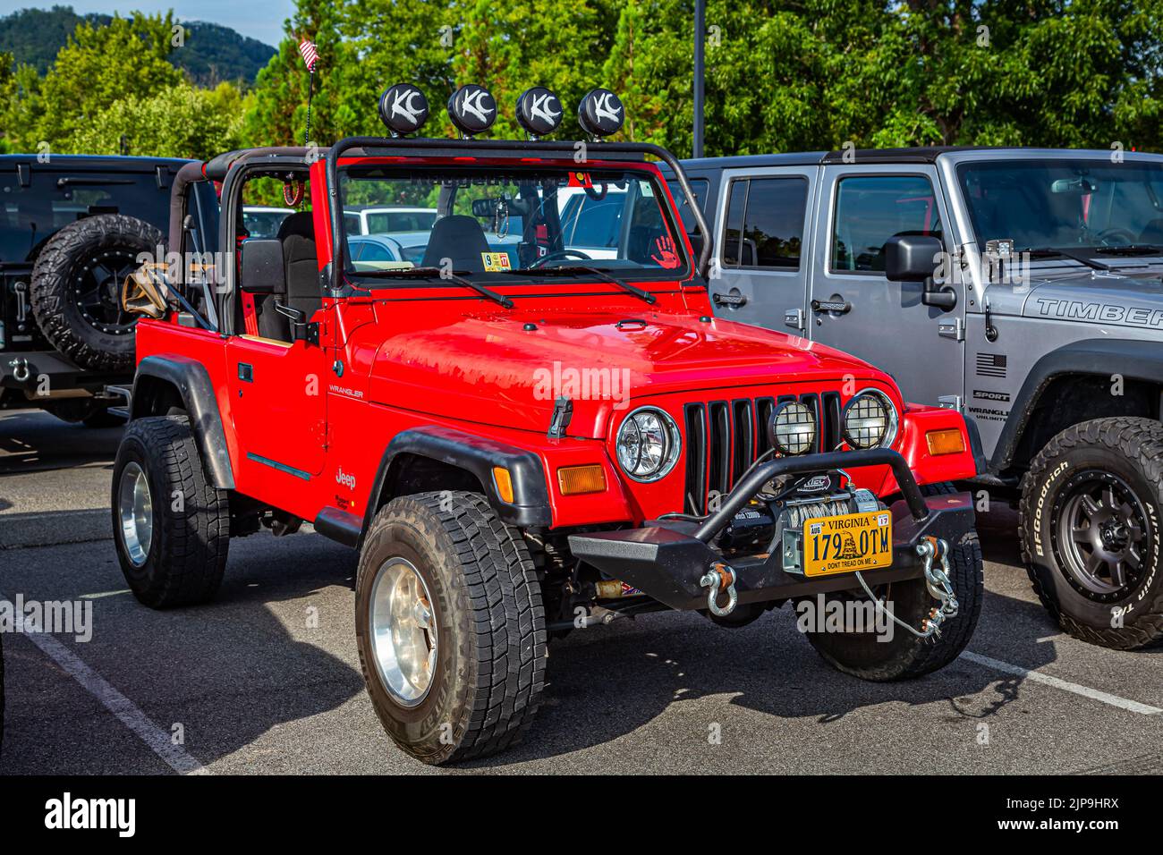 Pigeon TN August 25, 2017 Modified Jeep Wrangler TJ Soft Top