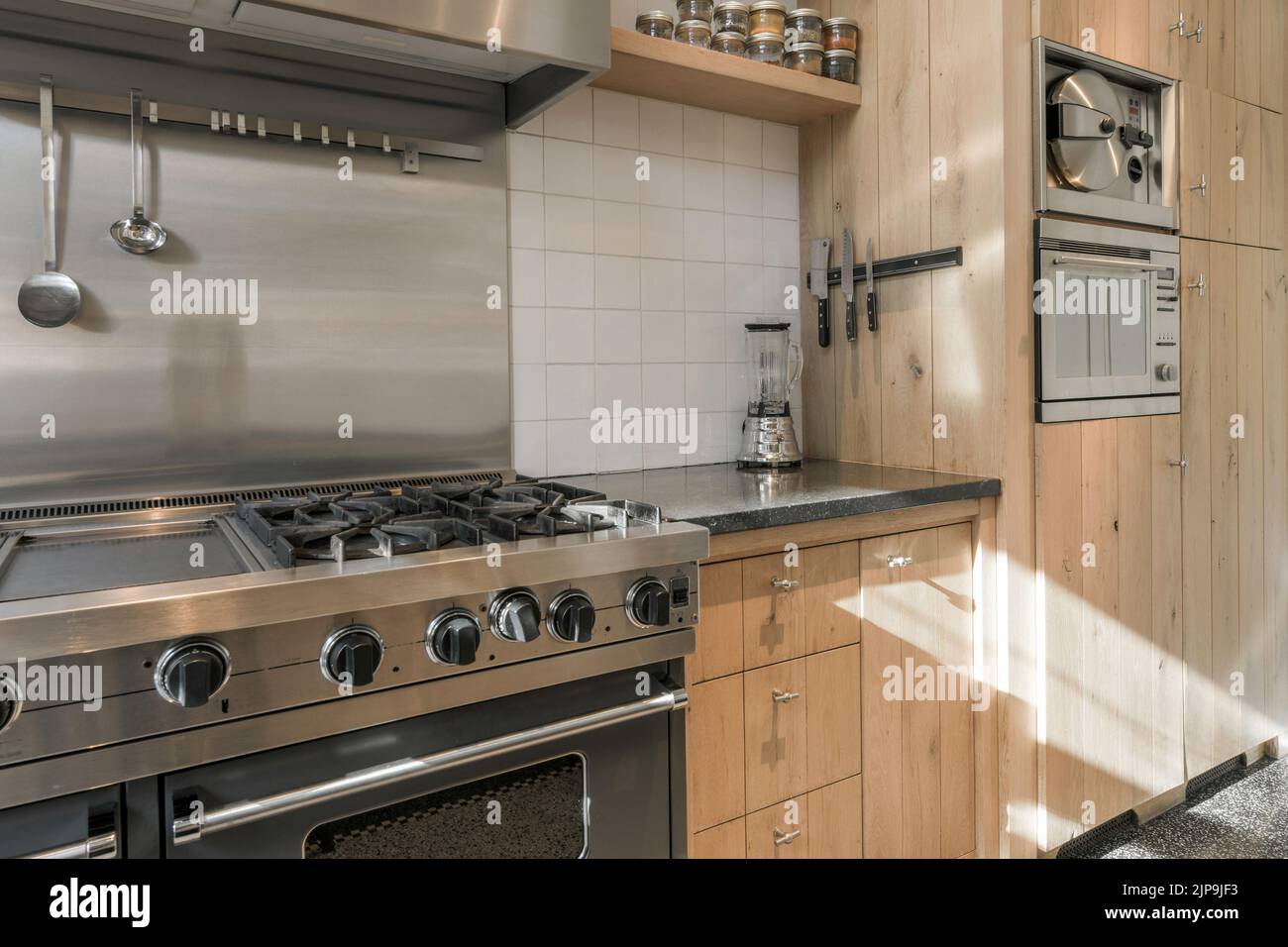 kitchen, stove, built in kitchen, kitchens, stoves Stock Photo Alamy