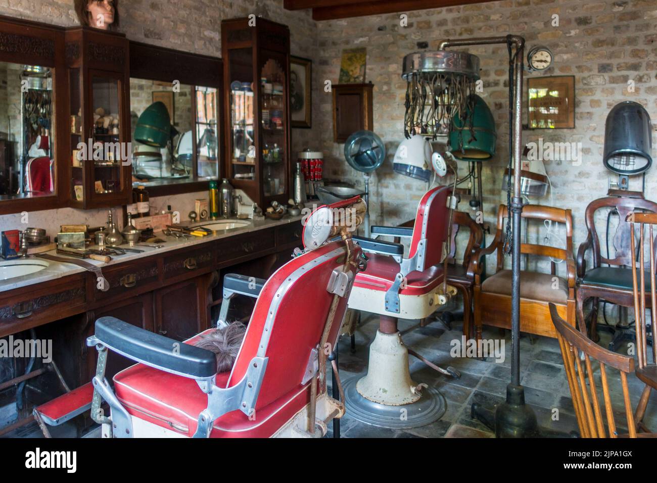 Barber chairs hi-res stock photography and images - Alamy