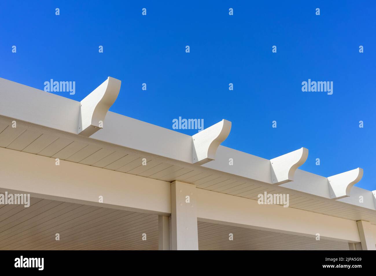 Patio cover top view with scalloped end caps on the beams Stock Photo Alamy