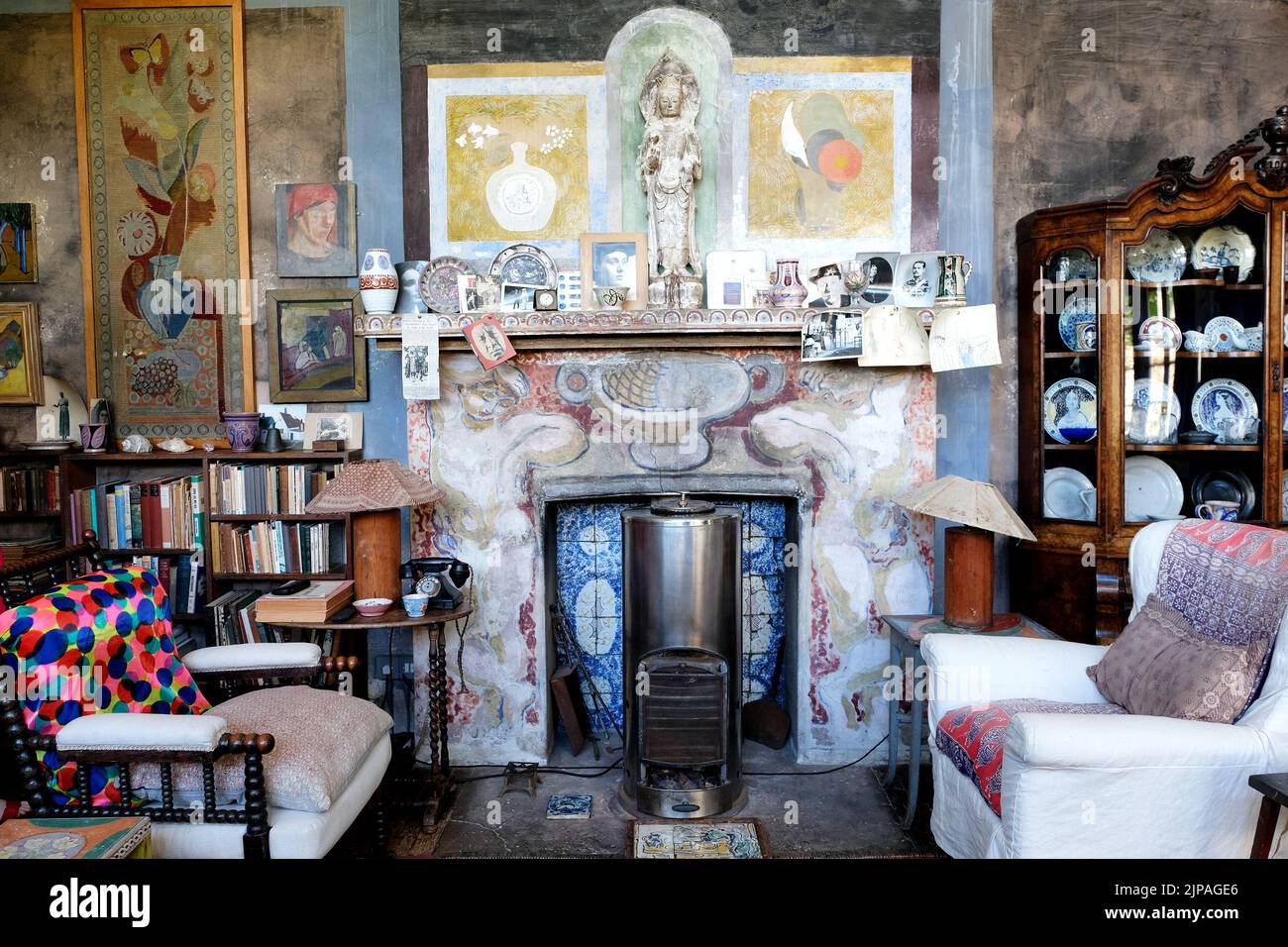 The studio at Charleston Farmhouse, near Lewes, East Sussex, England, home of the Bloomsbury Set. It was the country home of Vanessa Bell and Duncan Grant and is an example of their decorative style within a domestic context, representing the fruition of more than sixty years of artistic creativity. Stock Photo