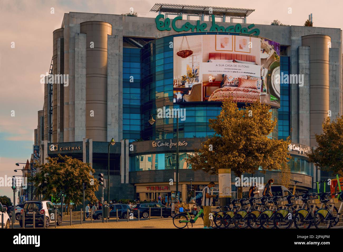 Lisbon portugal el corte ingles hi-res stock photography and images - Alamy