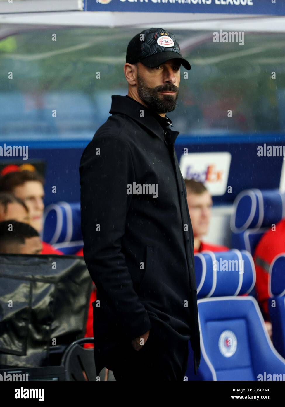GLASGOW - PSV coach Ruud van Nistelrooy during the UEFA Champions League play-off match between Rangers FC and PSV Eindhoven at the Ibrox Stadium on August 16, 2022 in Glasgow, Scotland. ANP ROBERT PERRY Stock Photo