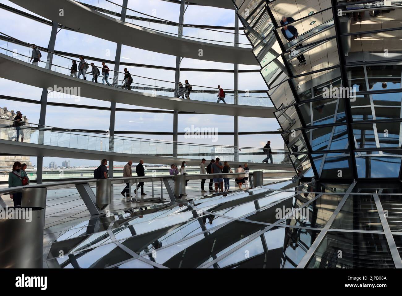 Glaskuppel auf dem Reichstagsgebäude, Deutschland, Berlin Stock Photo