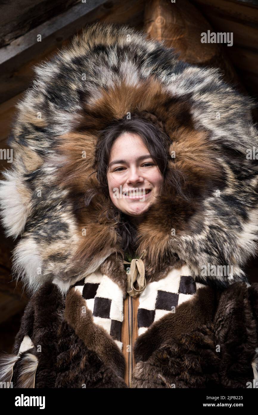 Alaska native costume hi-res stock photography and images - Alamy