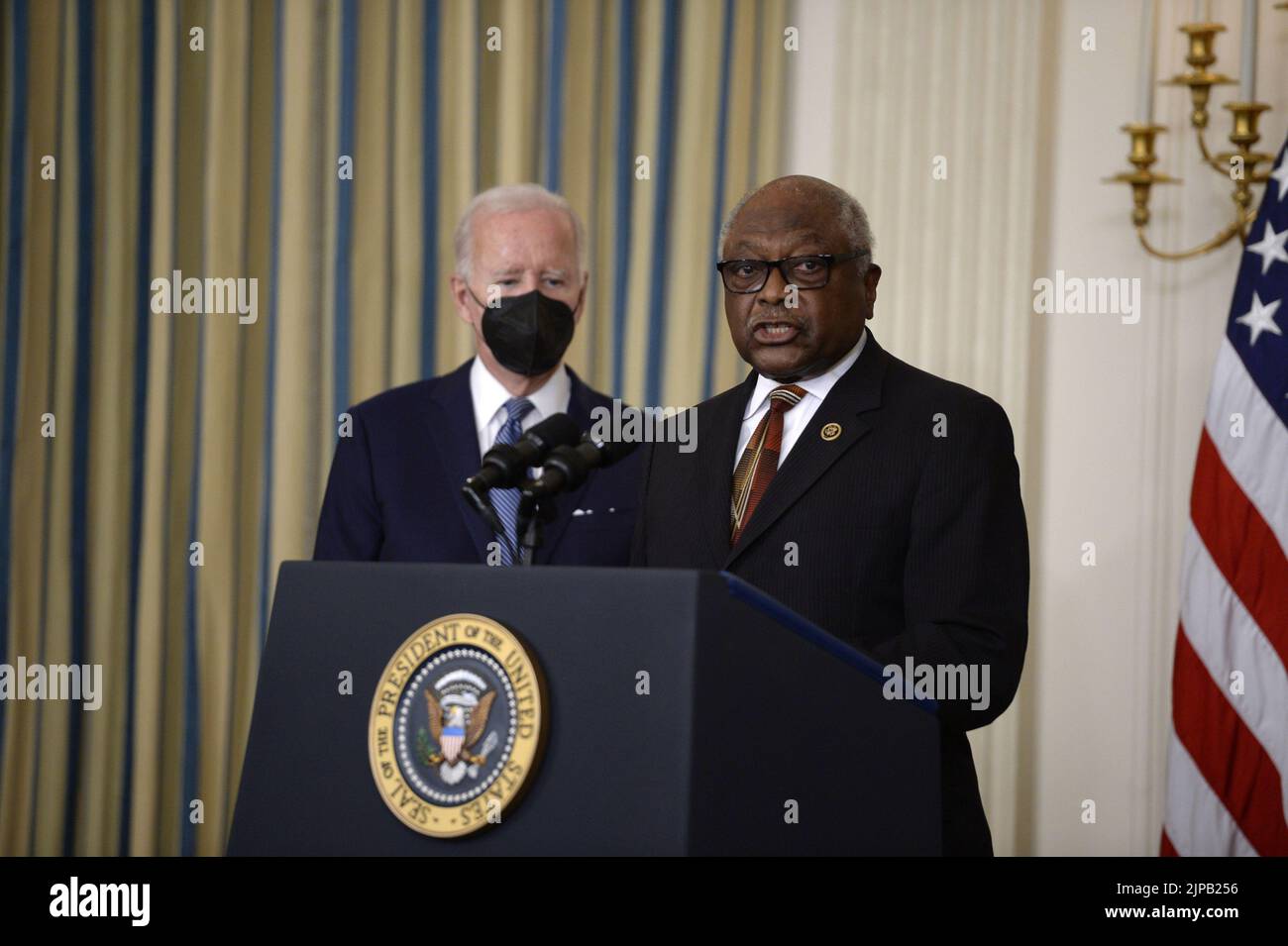 Washington, United States. 16th Aug, 2022. House Majority Whip Jim Clyburn, D-SC, speaks during a bill signing ceremony for the Inflation Reduction Act of 2022, a $737 billion act focused on slowing climate change, lowering health care costs and creating more clean energy jobs, in the State Dining Room at the White House in Washington, DC on Tuesday, August 16, 2022. Photo by Bonnie Cash/UPI Credit: UPI/Alamy Live News Stock Photo