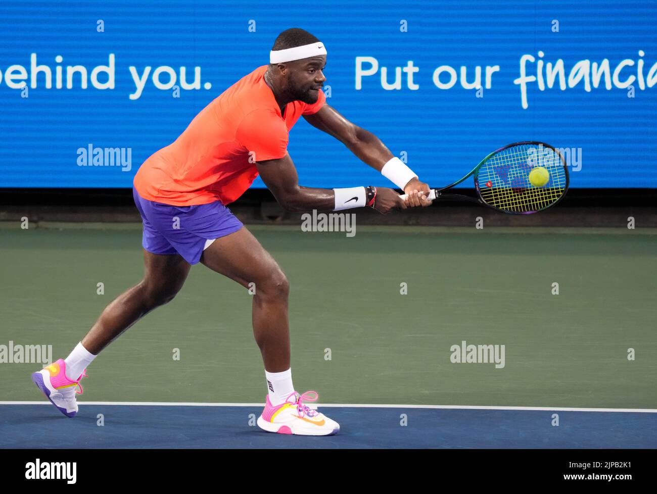 August 15, 2022: Frances Tiafoe (USA) defeated Matteo Berrettini (ITA) 7-6, 6-4, at the Western & Southern Open being played at Lindner Family Tennis Center in Cincinnati, Ohio/USA © Leslie Billman/Tennisclix/Cal Sport Media Stock Photo