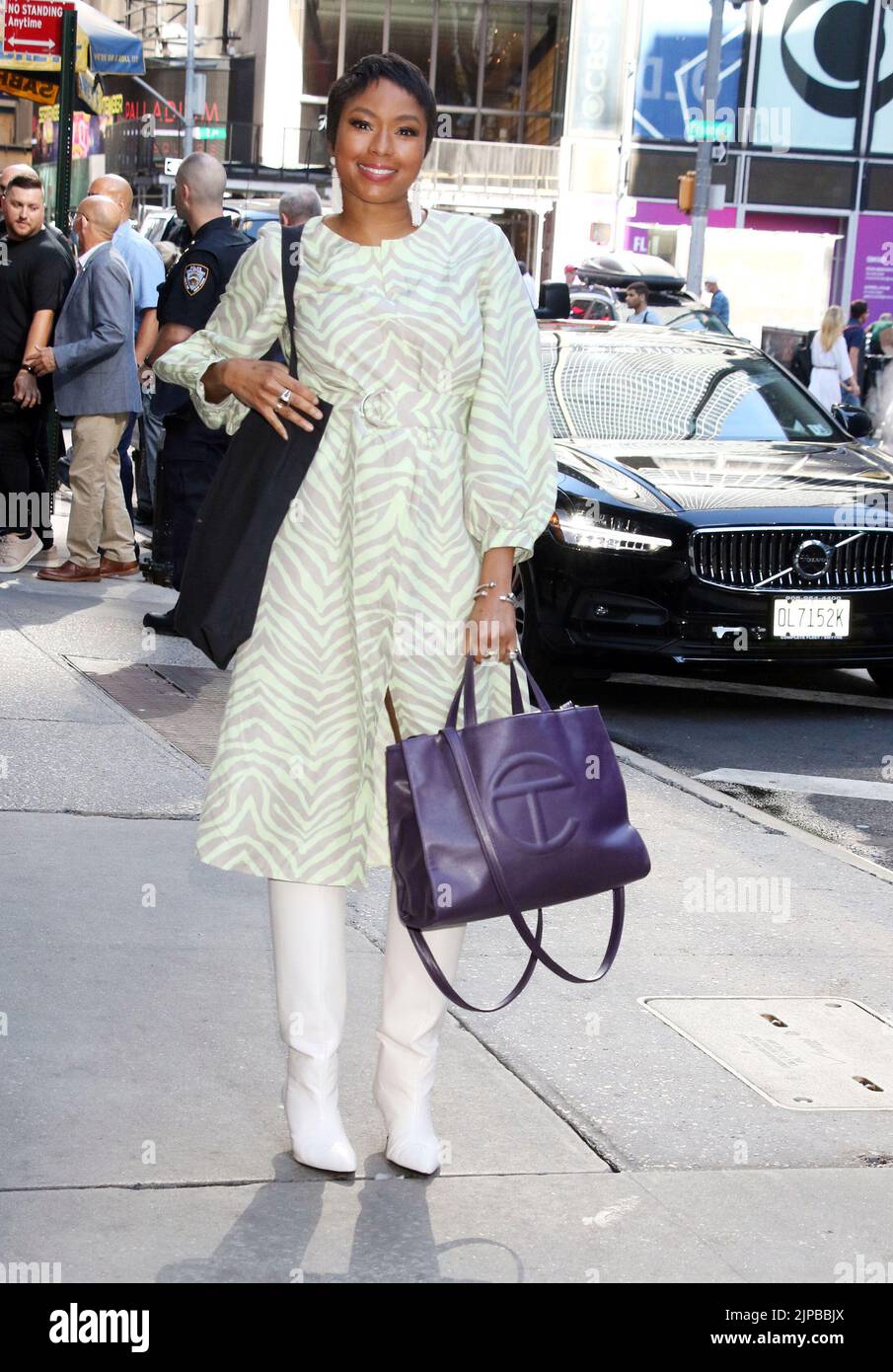 Hosts At Good Morning America PICTURED Alicia Quarles LOCATION New