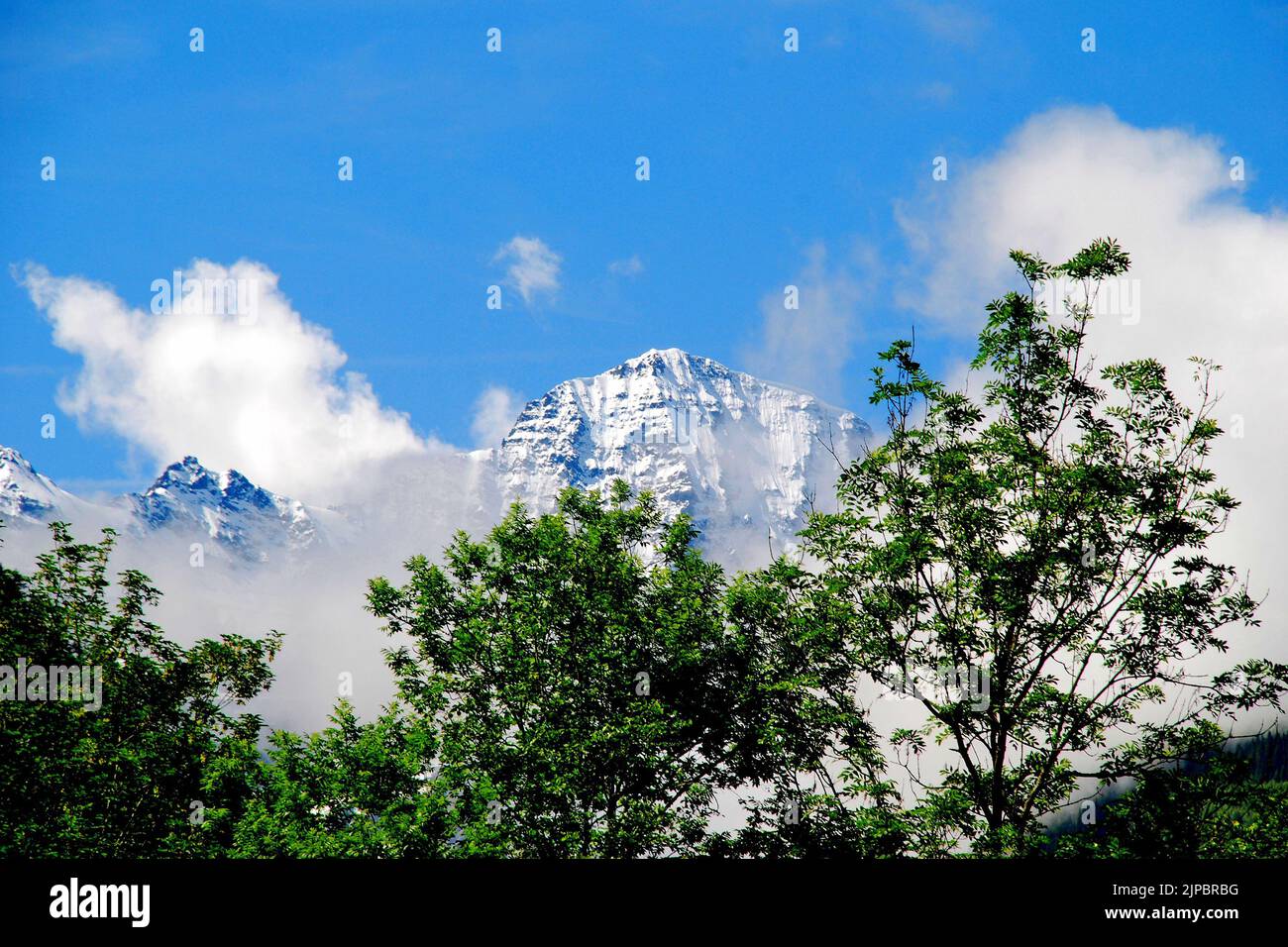Upper lauterbrunnen hi-res stock photography and images - Alamy