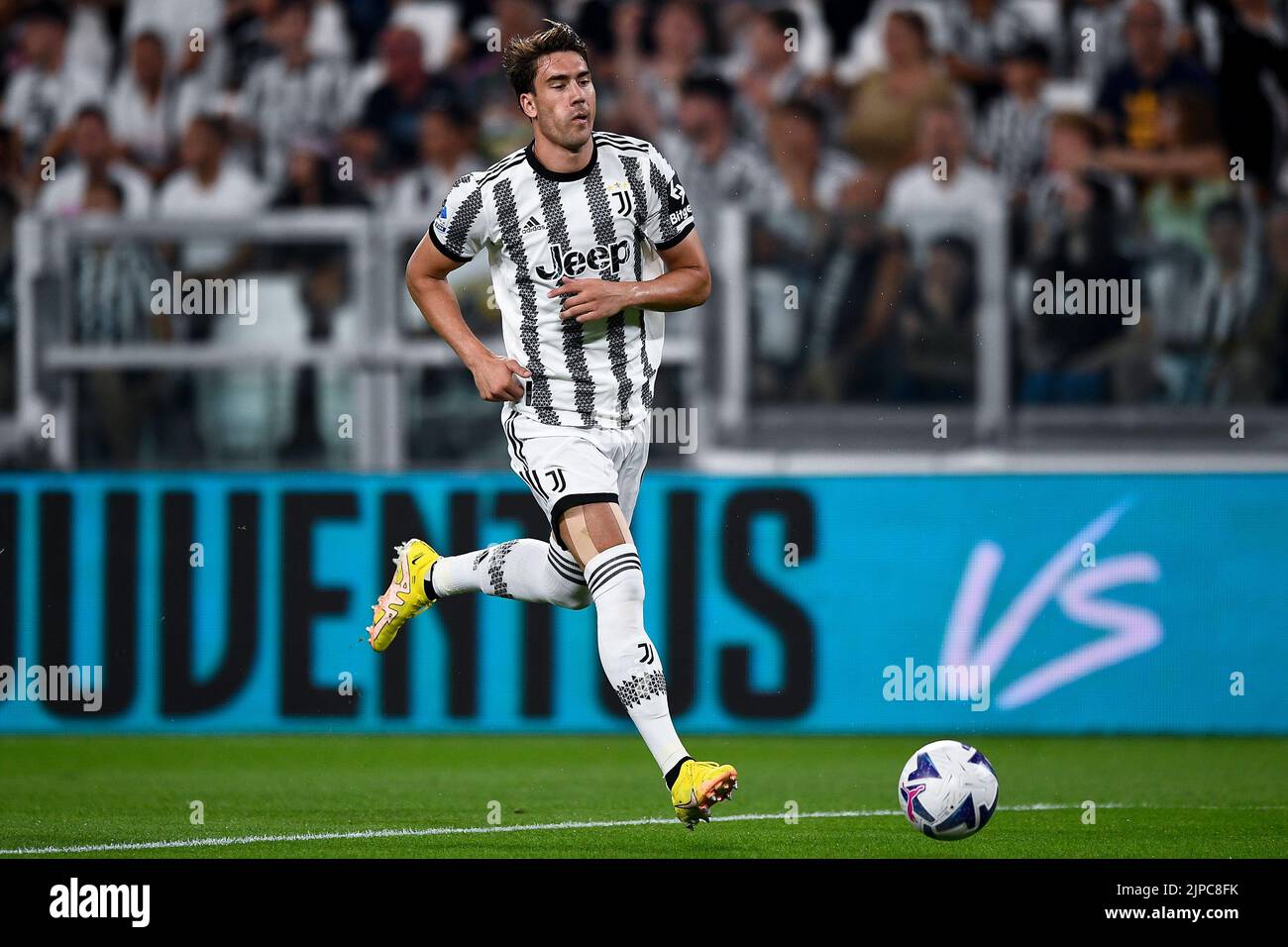 Turin, Italy. 15 August 2022. Dusan Vlahovic of Juventus FC in action during the Serie A football match between Juventus FC and US Sassuolo. Credit: Nicolò Campo/Alamy Live News Stock Photo