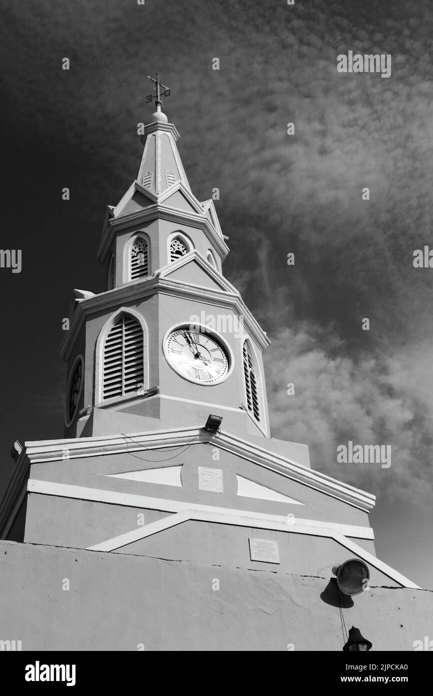A vertical grayscale shot of the clock tower in Cartagena, Colombia ...
