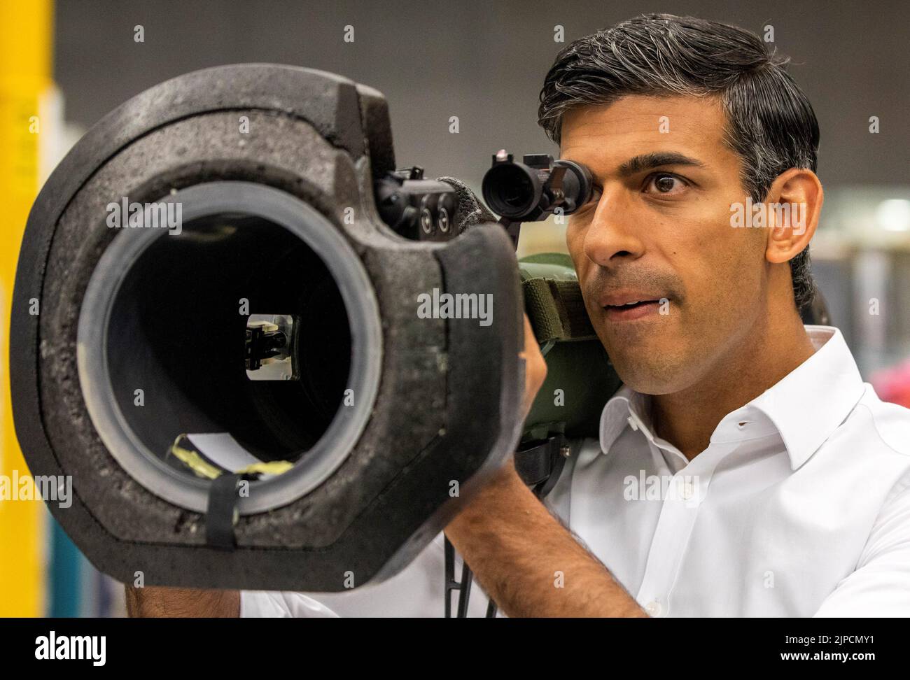 Rishi Sunak looks at a NLAW anti tank launcher, supplied to Ukraine, during a campaign visit to Thales Defence System plant in Belfast, as part of his campaign to be leader of the Conservative Party and the next prime minister. Picture date: Wednesday August 17, 2022. Stock Photo