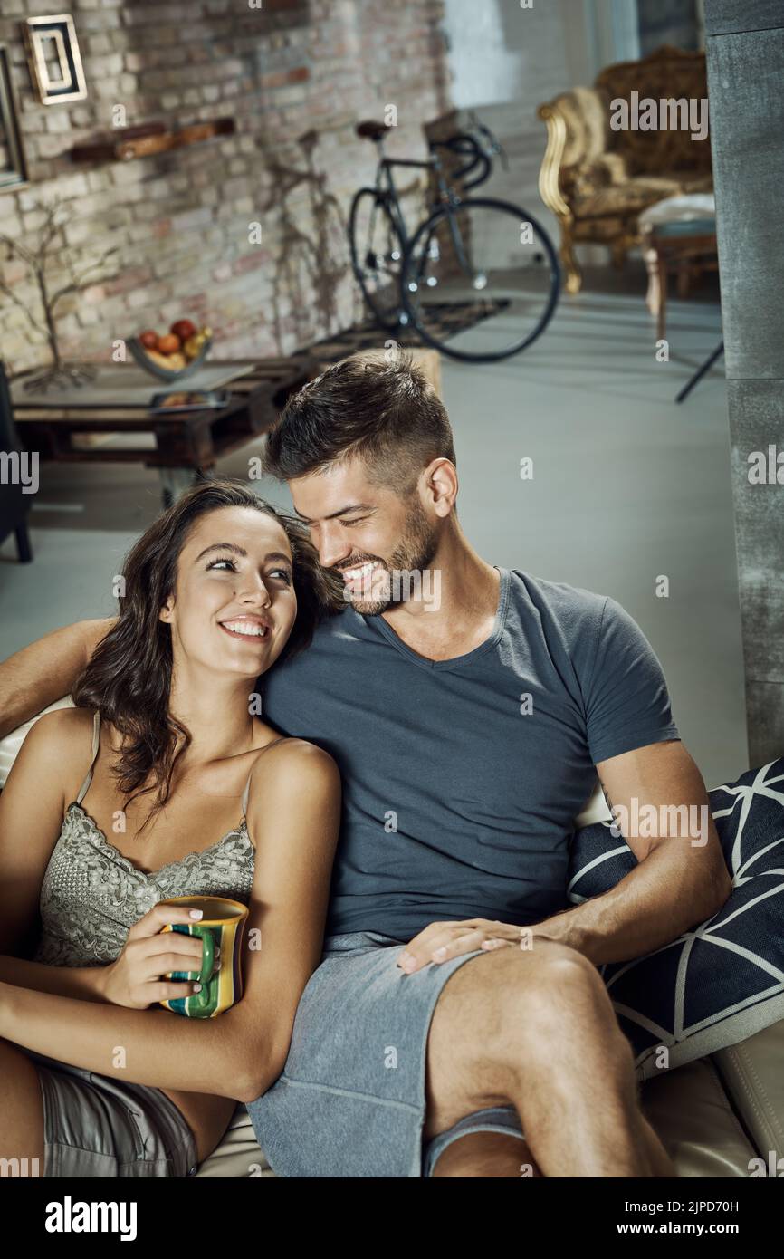 Couple home portrait pairs hi-res stock photography and images - Alamy