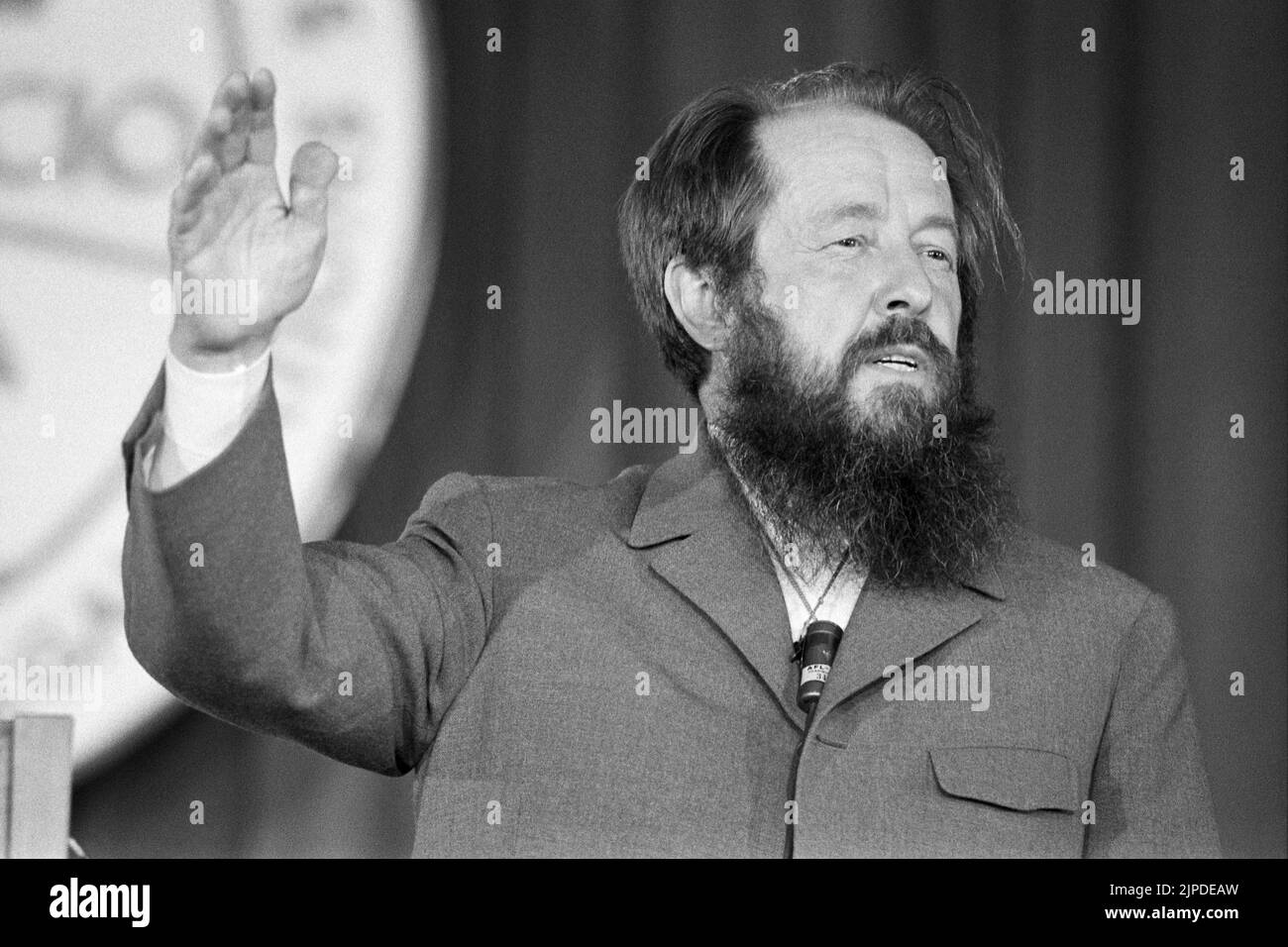 Soviet dissident Aleksandr Solzhenitsyn speaking at a meeting of the AFL-CIO in Washington, D.C., delivering his Warning to the West speech on June 30, 1975. (USA) Stock Photo