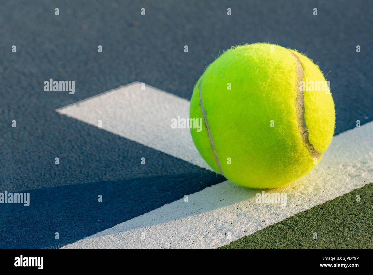 Play tennis out hi-res stock photography and images - Page 11 - Alamy