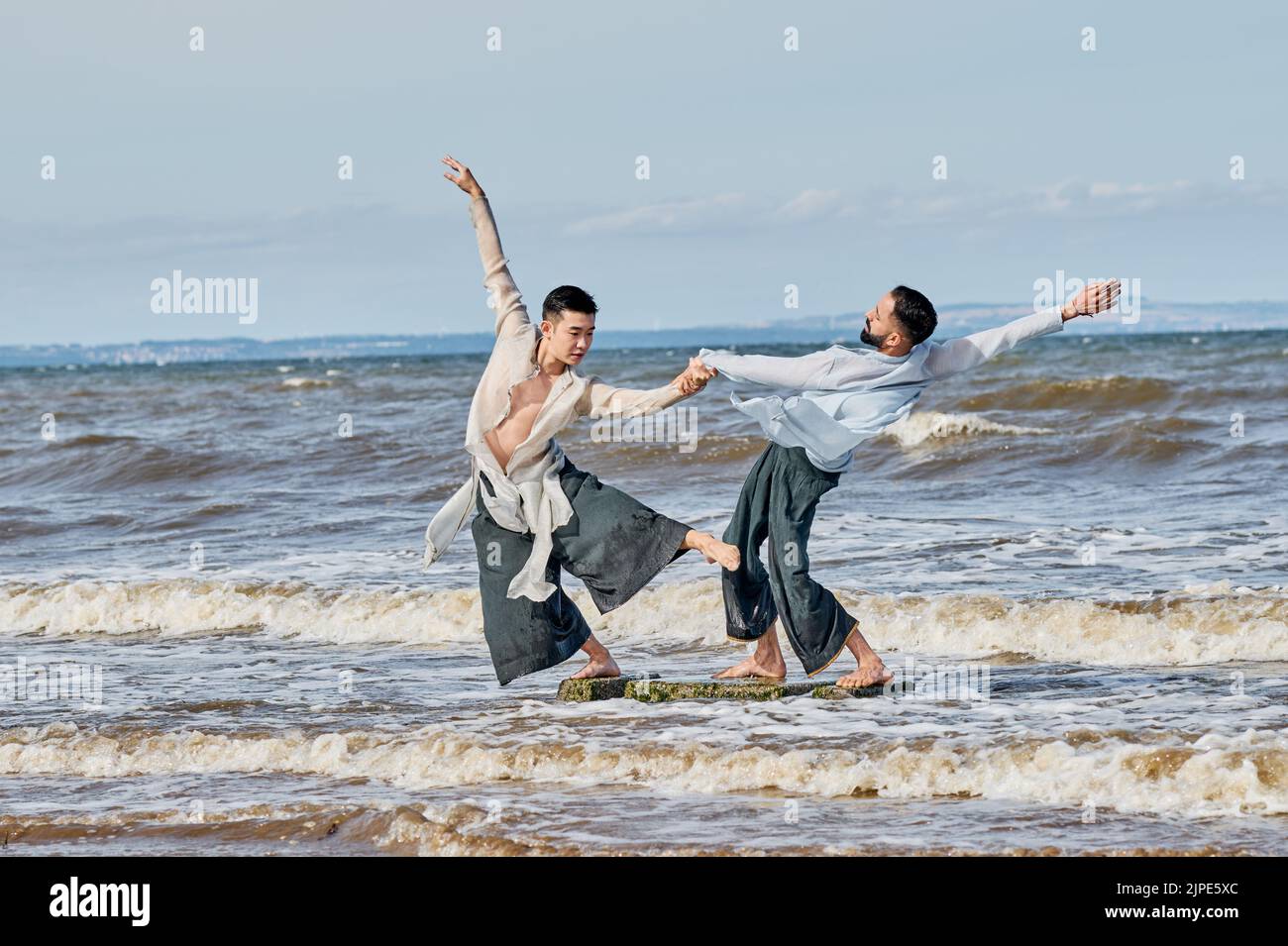 Edinburgh Scotland, UK 17 August 2022. Samsara performers dancing on Portobello Beach for