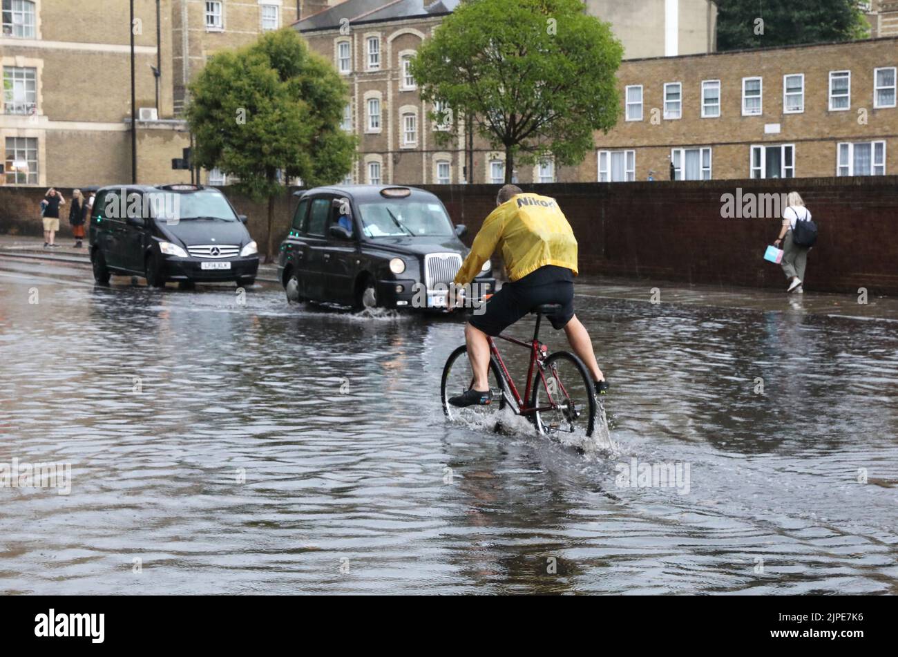 London, UK, 17th August 2022. The Met Office has issued an amber warning for thunderstorms as heavy rains finally arrived. Flooding of homes and business is likely in the capital. Credit : Monica Wells/Alamy Live News Stock Photo