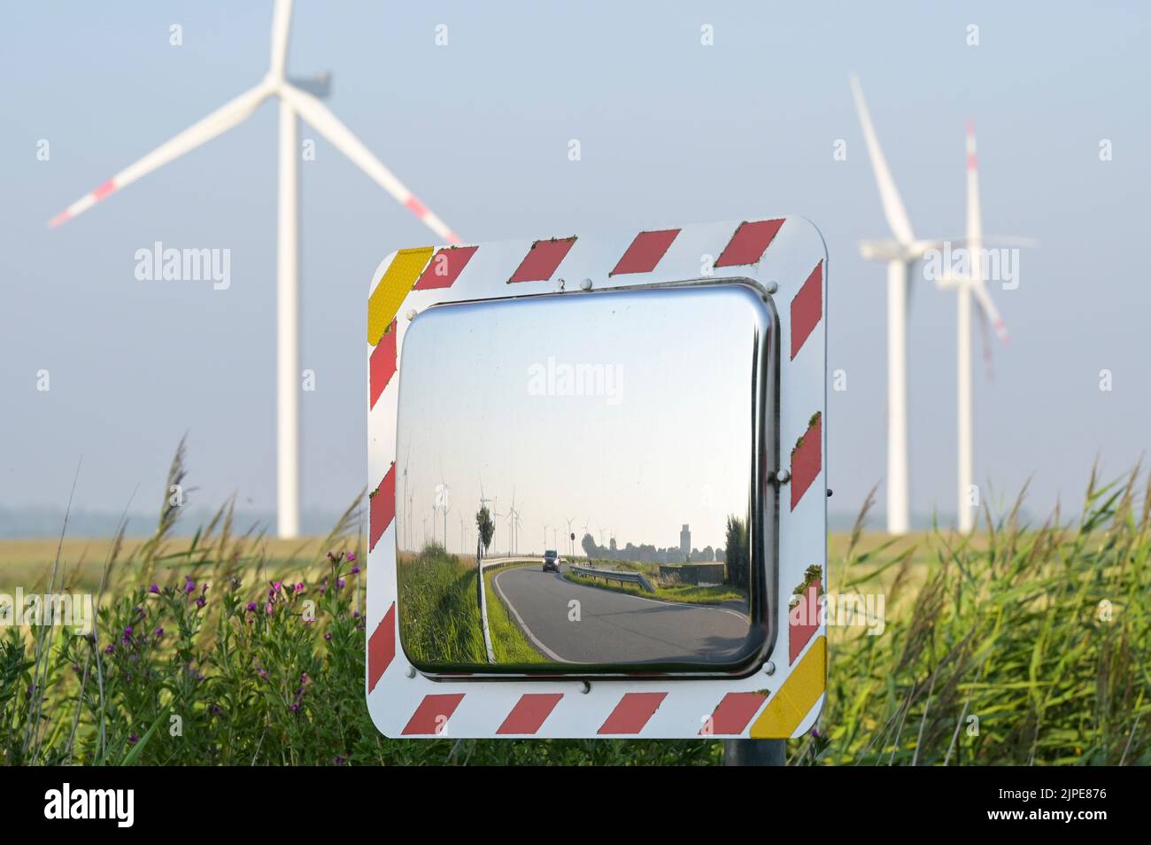 GERMANY, windenergy, windfarms with wind turbine / DEUTSCHLAND, Schleswig-Holstein, Reußenkoog, Windkraftanlagen Stock Photo