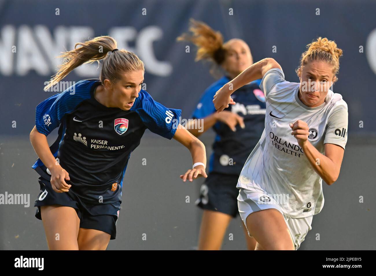 August 13, 2022: San Diego Wave FC midfielder Kelsey Turnbow (6) and Orlando Pride defender Celia JimŽnez Delgado (13) during a NWSL soccer match between the Orlando Pride and the San Diego Wave FC at Torero Stadium in San Diego, California. Justin Fine/CSM Stock Photo