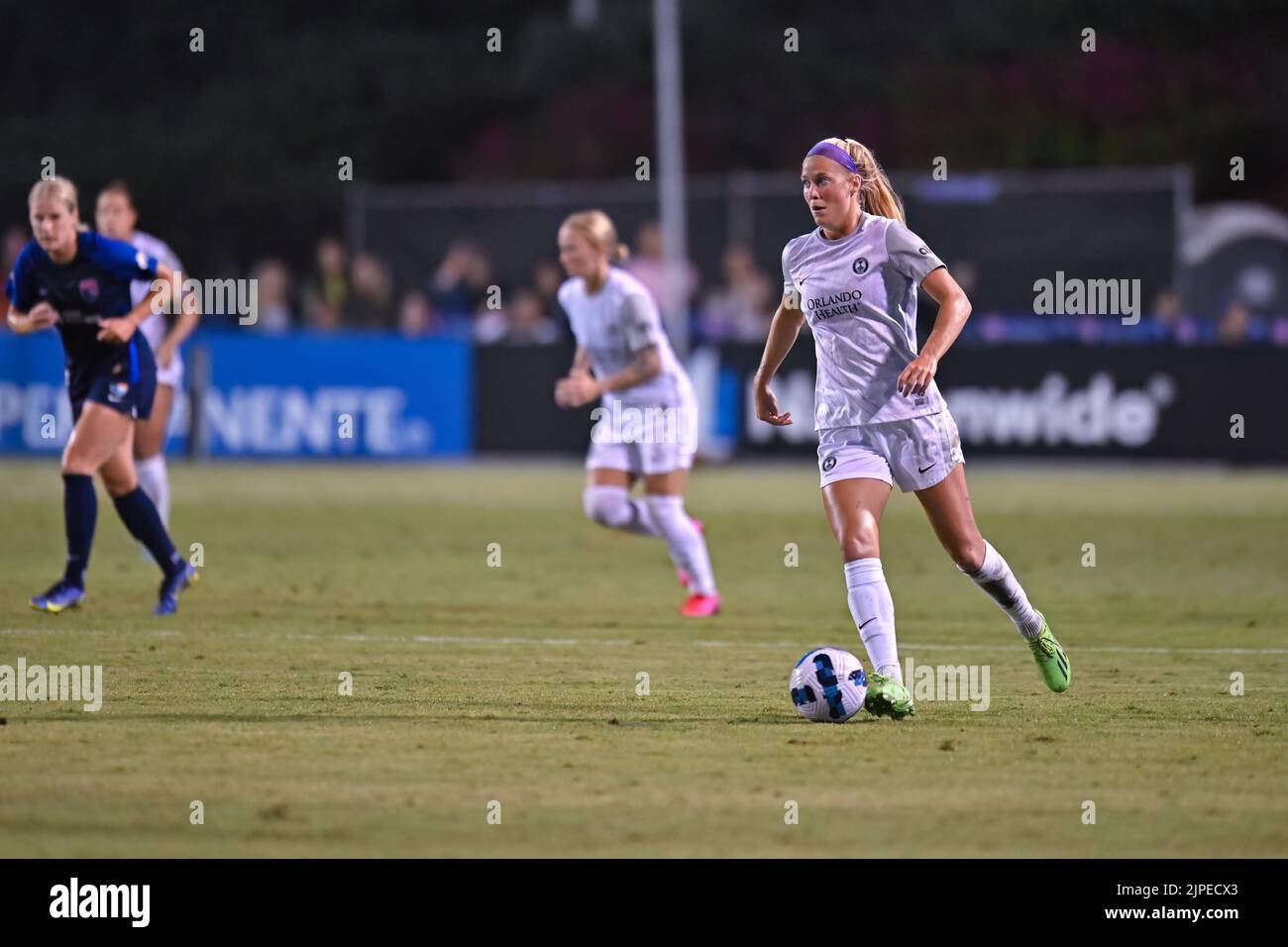 August 13, 2022:  Orlando Pride midfielder Mikayla Cluff (16) during a NWSL soccer match between the Orlando Pride and the San Diego Wave FC at Torero Stadium in San Diego, California.  Justin Fine/CSM/Sipa USA(Credit Image: © Justin Fine/Cal Sport Media/Sipa USA) Stock Photo