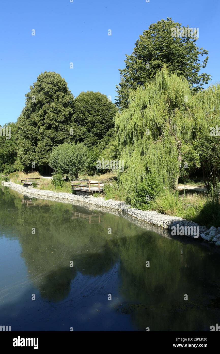 Les étangs de Corot. Ville d'Avray. Haut-de-Seine. Ile-de-France. France. Europe. Stock Photo