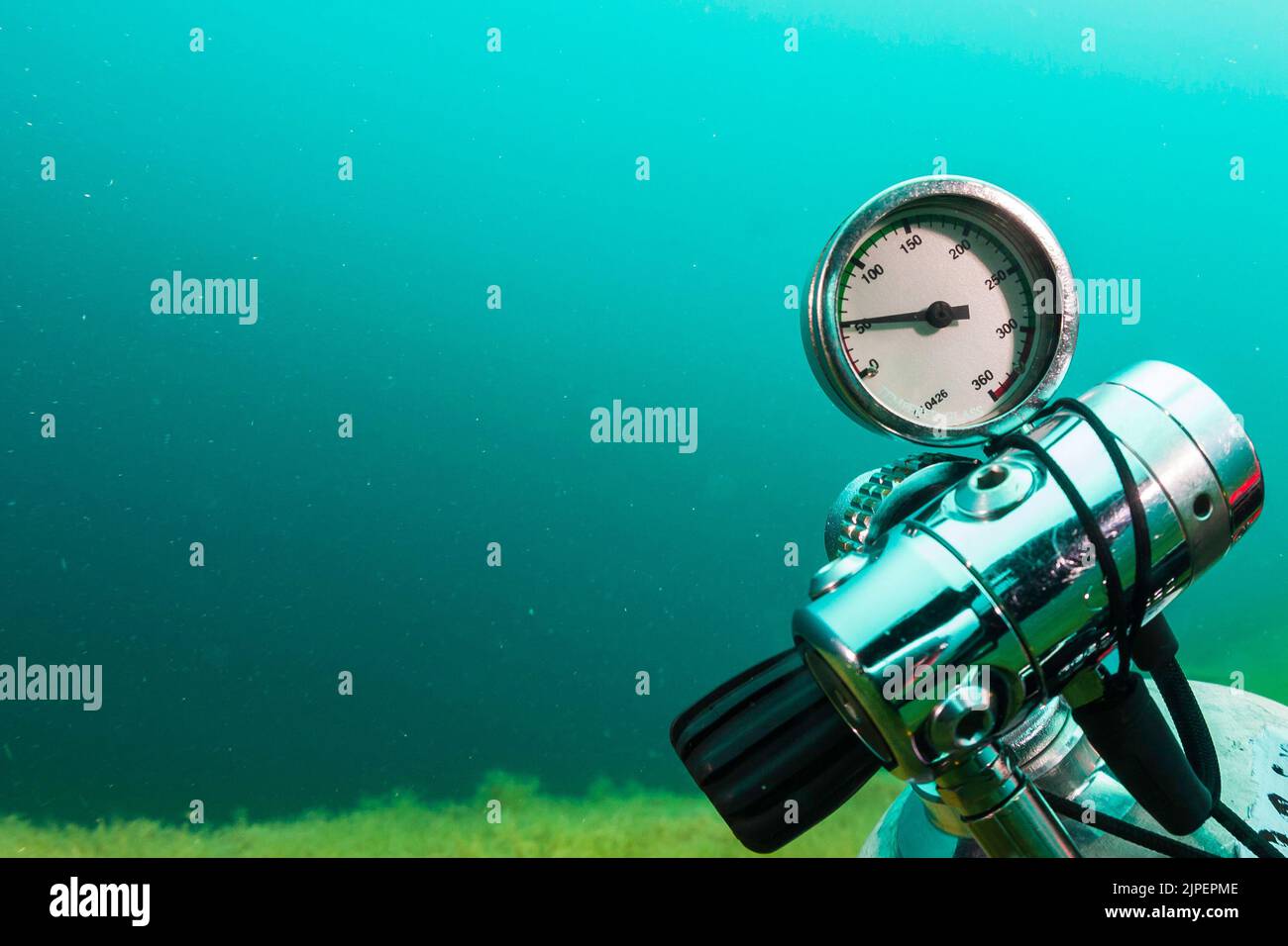 A diving pressure measurement underwater Stock Photo Alamy