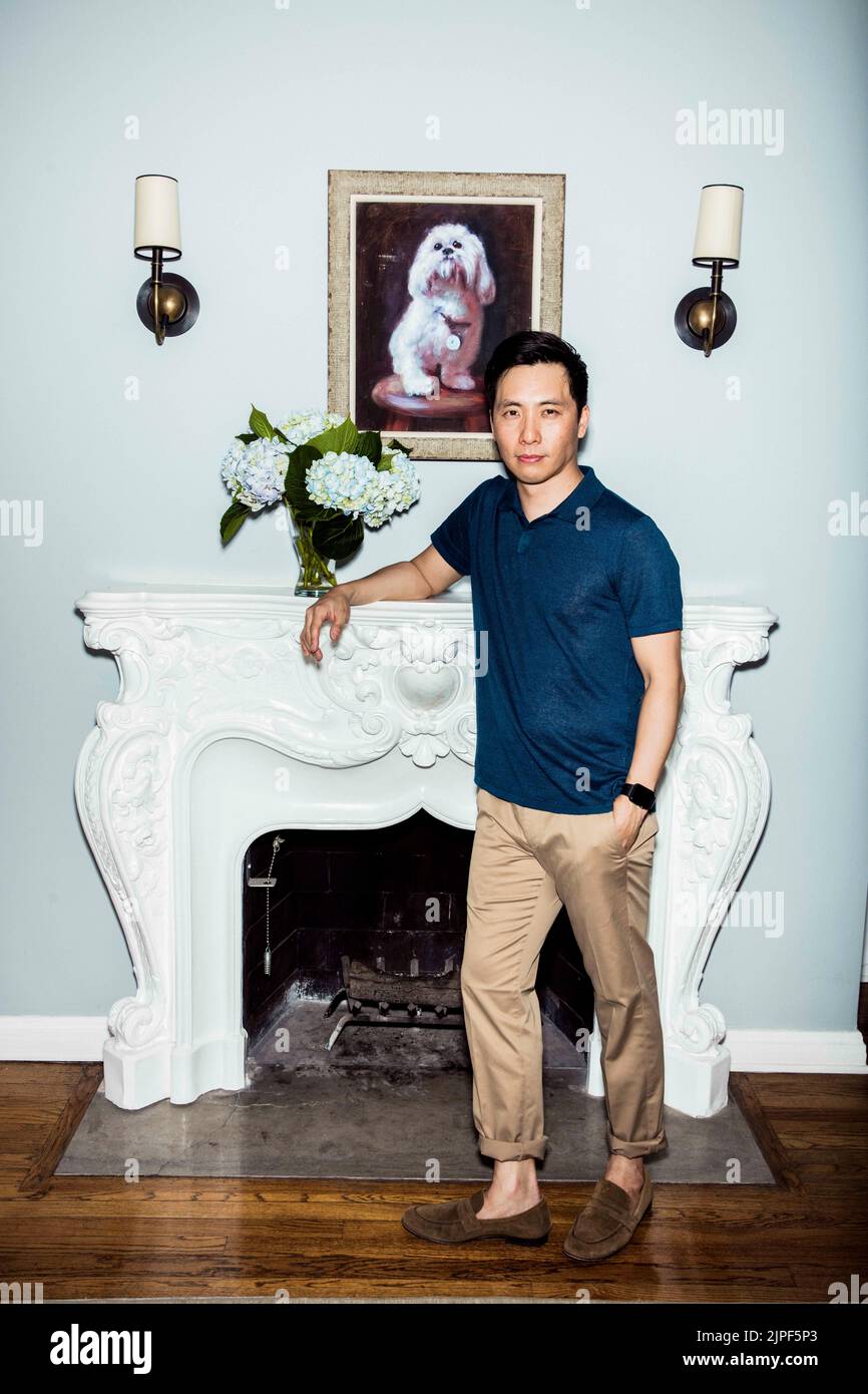 March 7, 2016, Los Angeles, California, USA: KELVIN YU during a portrait shoot in LA. Kelvin is a producer and actor, known for Bob's Burgers (2011), Cloverfield (2008). (Credit Image: © Jennifer Rocholl/ZUMA Press Wire) Stock Photo