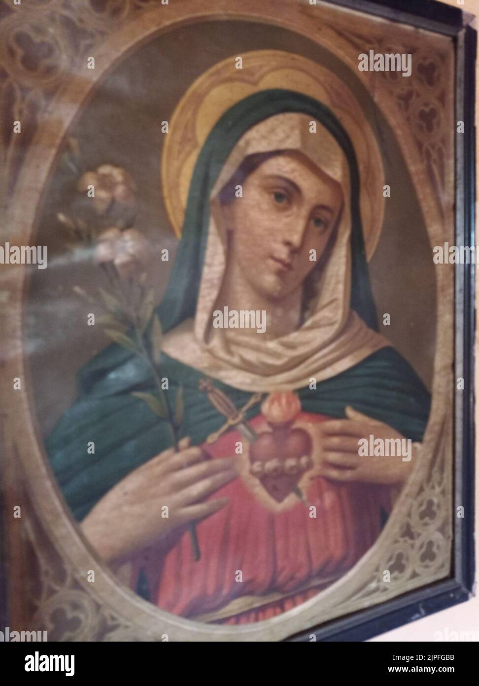 UN TABLEAU DE LA SAINTE VIERGE AVEC UN COEUR TRANSPERCÉ.FRANCE Stock