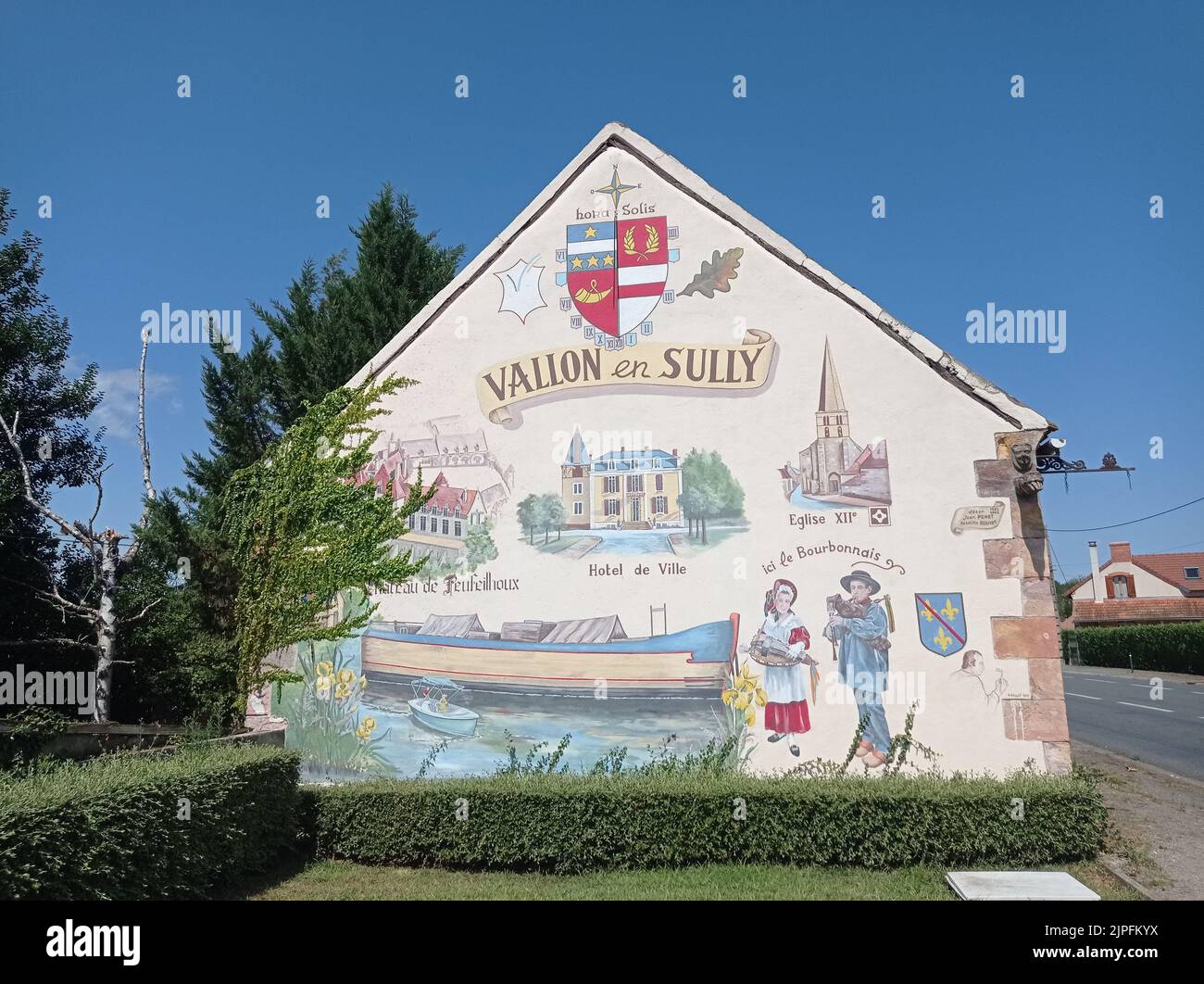 Une maison décorée à Vallon en Sully, l'Allier, France Stock Photo Alamy