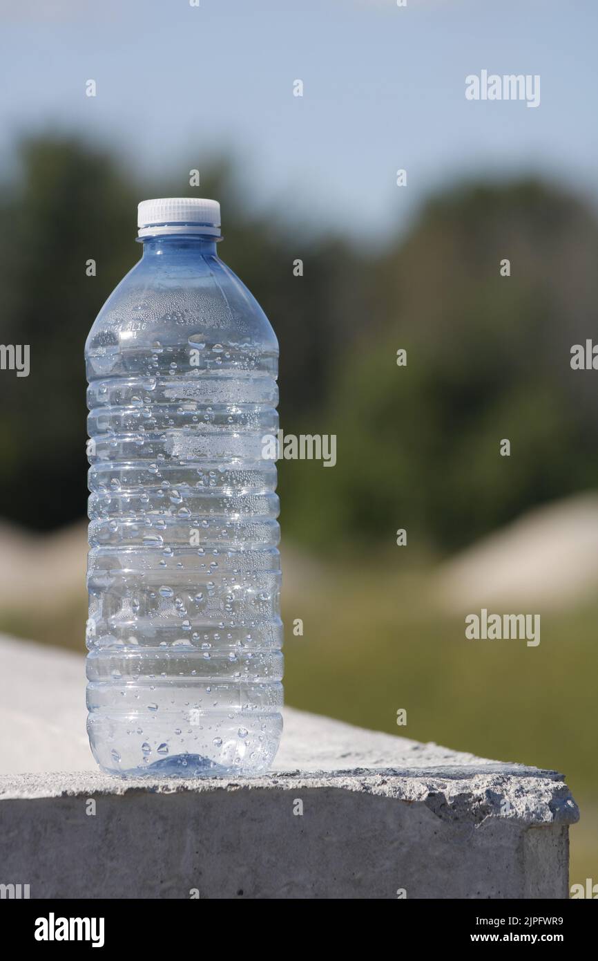 Which Water Container Empty First Empty water container hi-res stock photography and images - Alamy