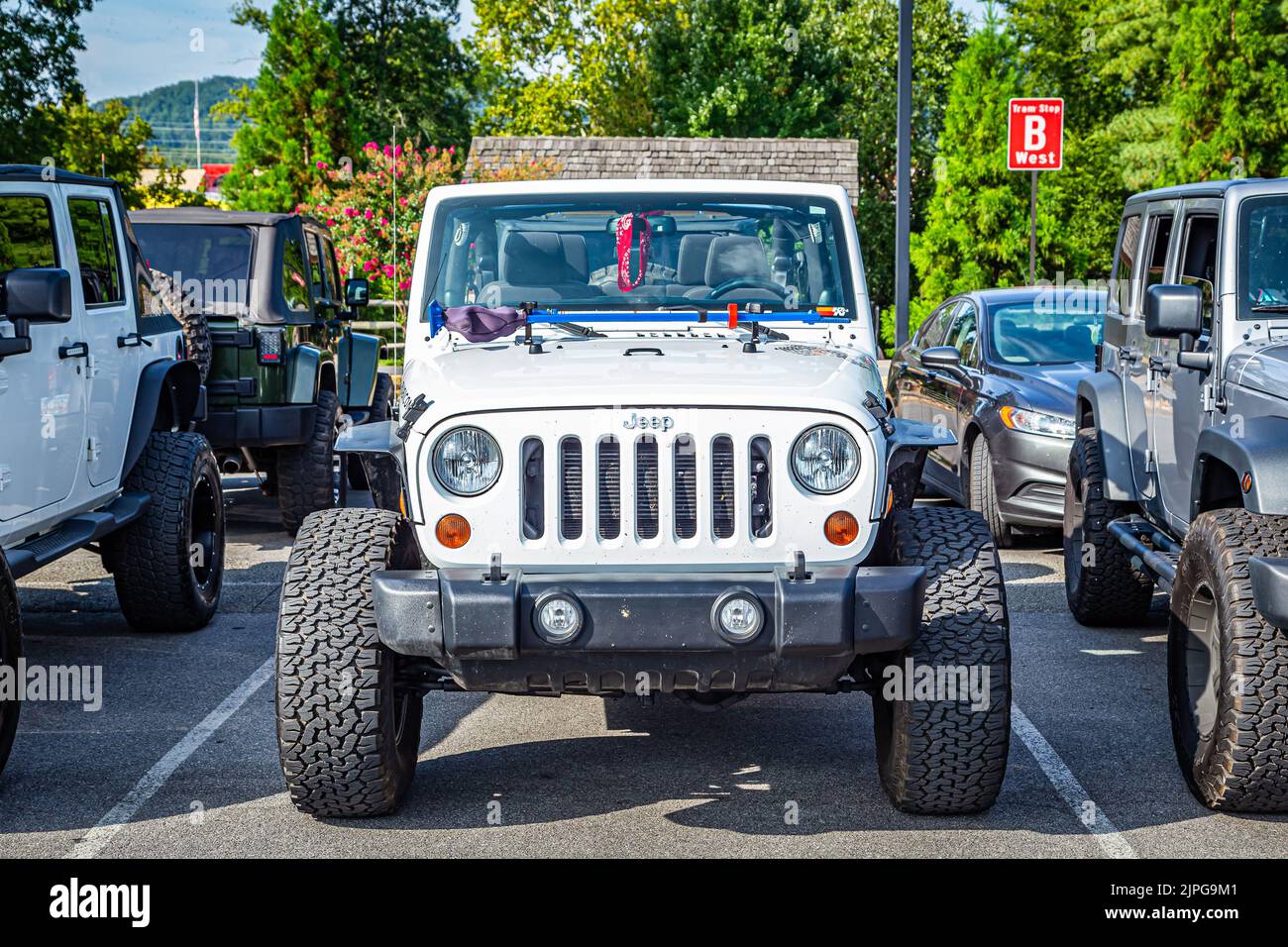 Pigeon TN August 25, 2017 Modified Jeep Wrangler Rubicon JK